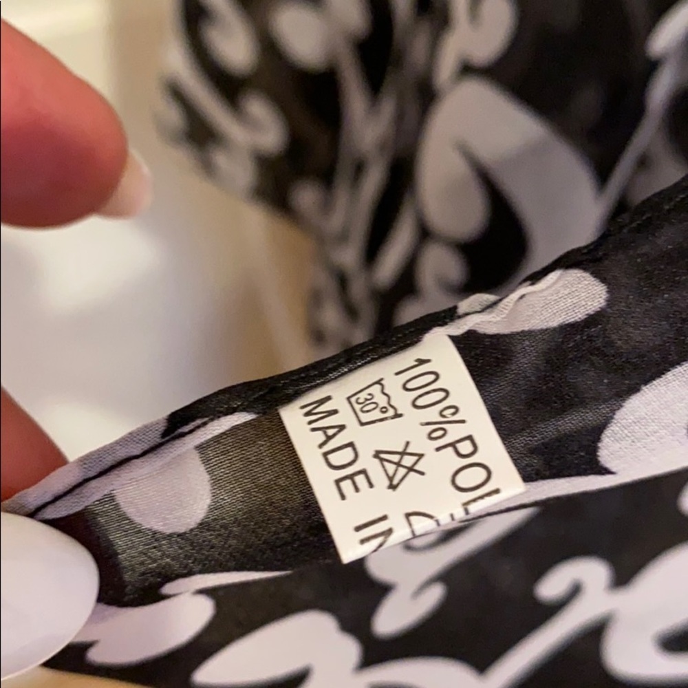 Black And White Thin Geometric Pattern Scarf - image 6